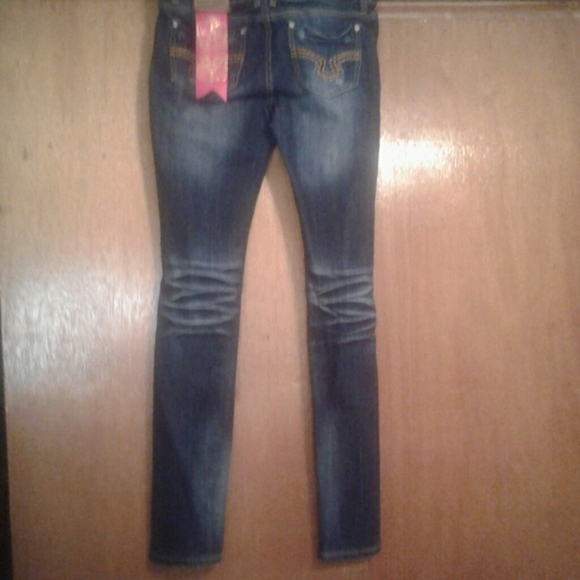 almost famous skinny jeans - Picture 3 of 5